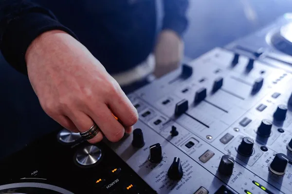 Analog Drum Machine