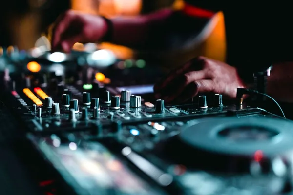 Akai Sampler