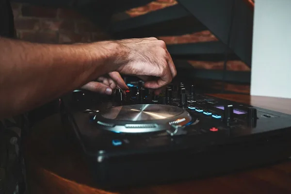 Roland Sampler 404
