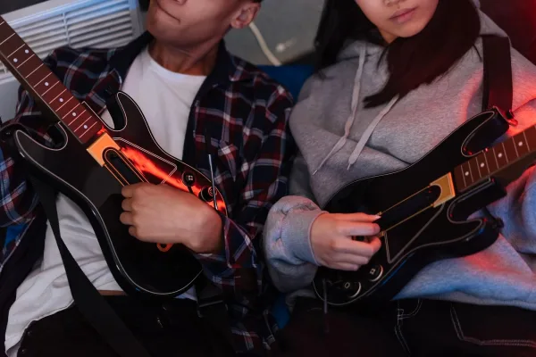 Clean Frets on Guitar
