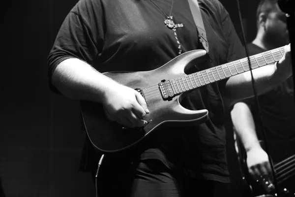 Cleaning Frets on Guitar