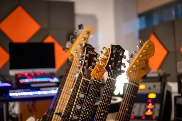 Tanglewood Guitar Company
