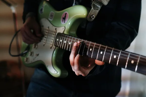Tune Guitar Fender