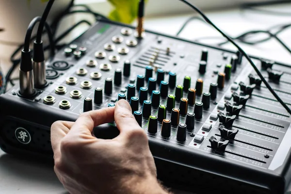 Stage Monitor