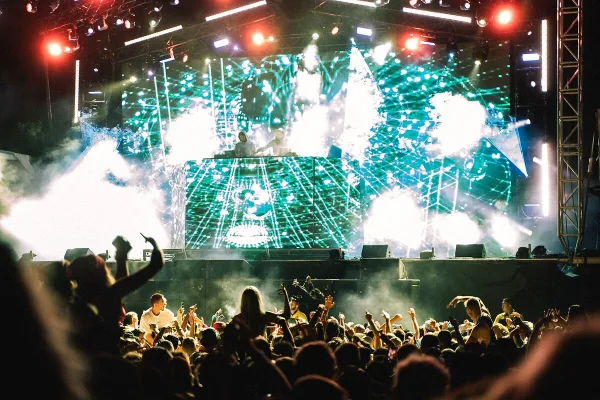 200 Billboard