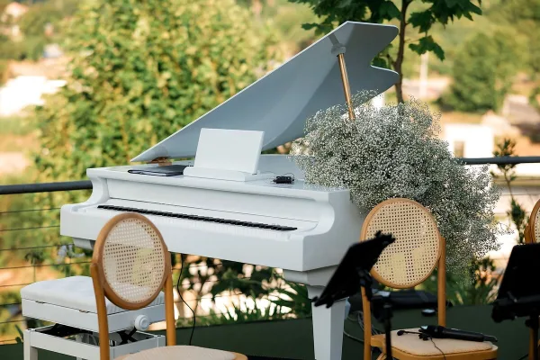 Electric Piano Upright