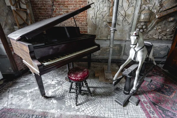 Grand Piano