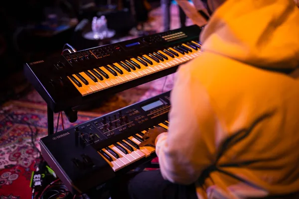Hybrid Piano
