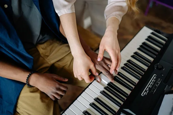 Yamaha Stand Up Piano
