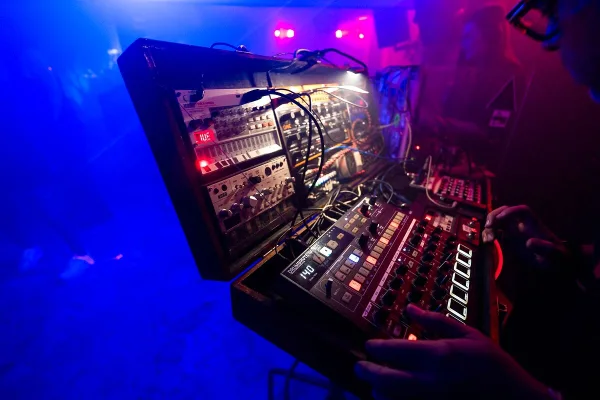 Asm Synthesizer