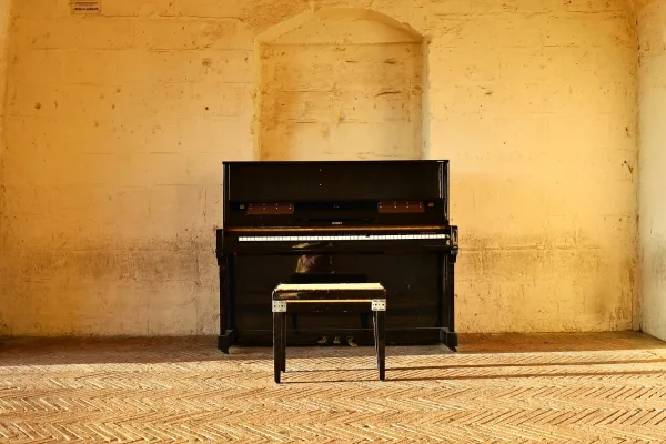 Jupiter 8 Synthesizer