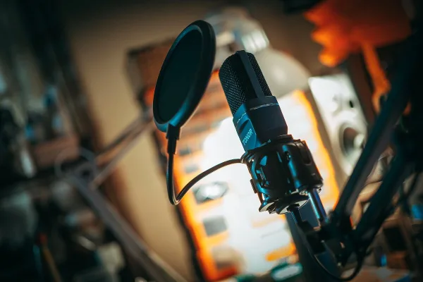 Neumann Tlm 103