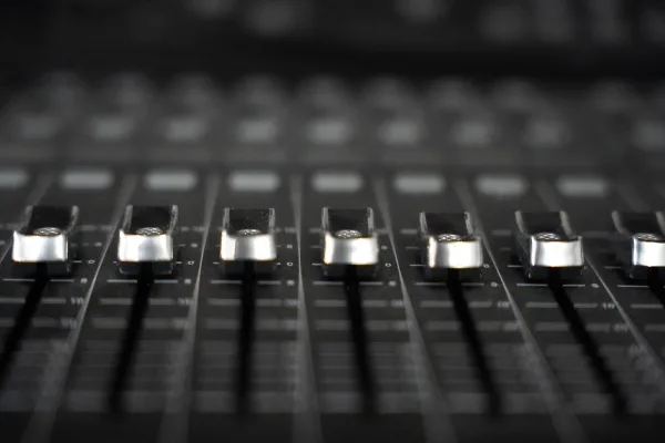 Mackie Mixer