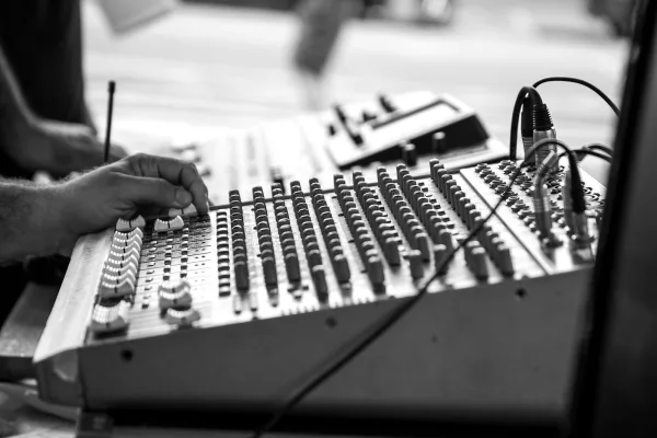 Earthworks Mics