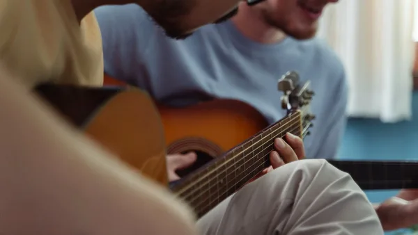 3/4 Acoustic Guitar for Beginners: A Complete Guide