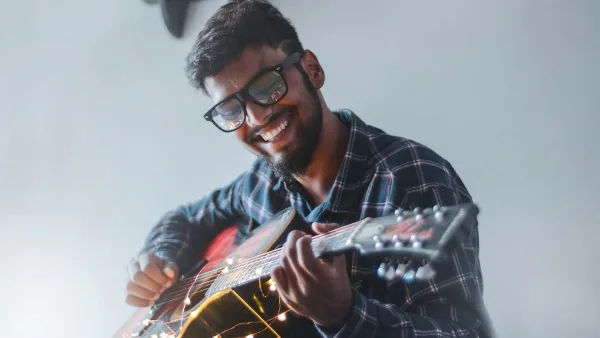 8 String Guitar: A Complete Buyer's Guide