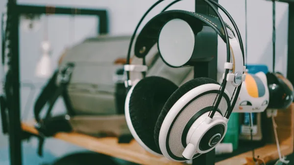Akg Acoustics Headphones: A Complete Buyer's Guide