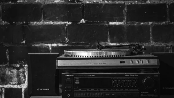 Audio Technica Turntable Explained: Features, Types and Tips