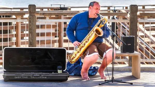 Baritone Saxophone Explained: Features, Types and Tips
