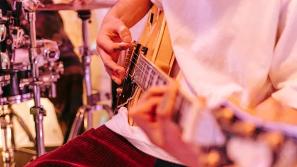 Cajon Drumming Explained: Features, Types and Tips