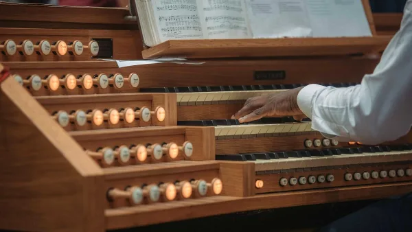 Church Organ for Beginners: A Complete Guide