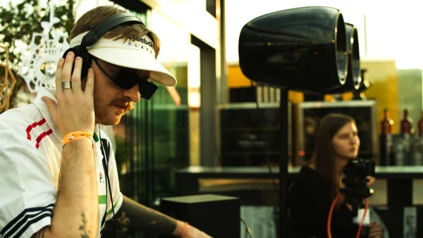 Dj Headphones for Beginners: A Complete Guide