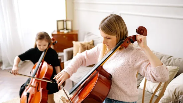 Electric Cello for Beginners: A Complete Guide