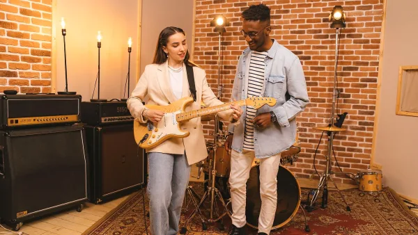 Fender Blues Jr: A Complete Buyer's Guide
