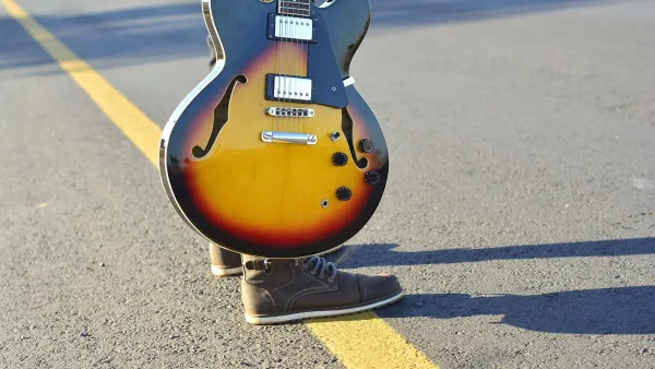 Flying V Explained: Features, Types and Tips