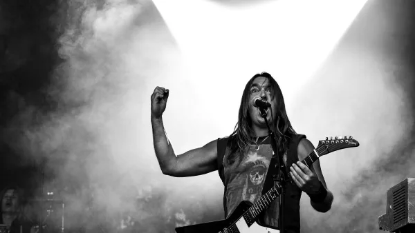 Gibson Explorer Explained: Features, Types and Tips