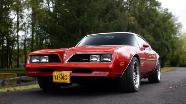Gibson Firebird Explained: Features, Types and Tips
