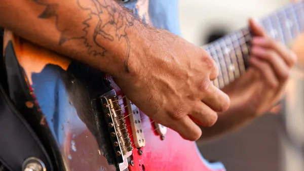 Gibson Firebird Guitar Explained: Features, Types and Tips