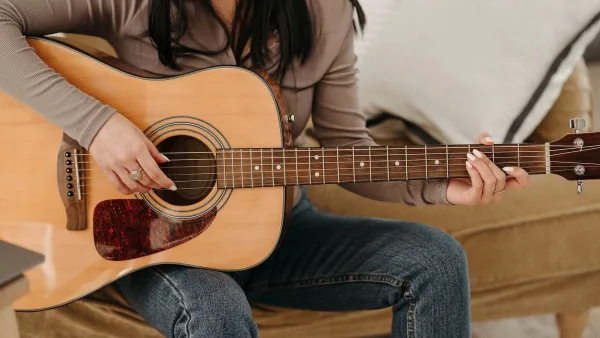 Guitar Slide for Beginners: A Complete Guide