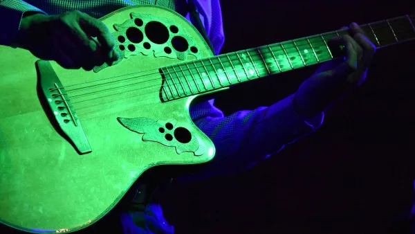 Headless Guitar for Beginners: A Complete Guide
