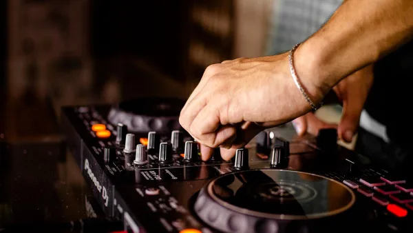 How to Set Up and Use Dj Set