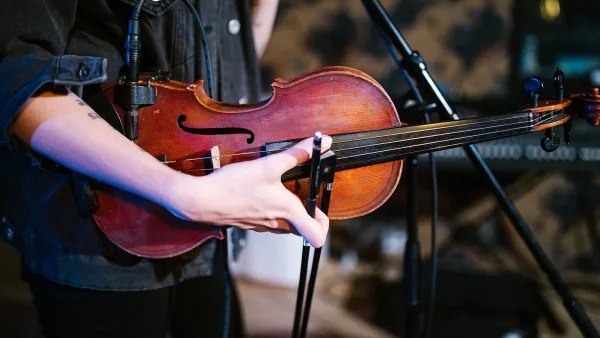 How to Set Up and Use Guitar Ukulele Strings