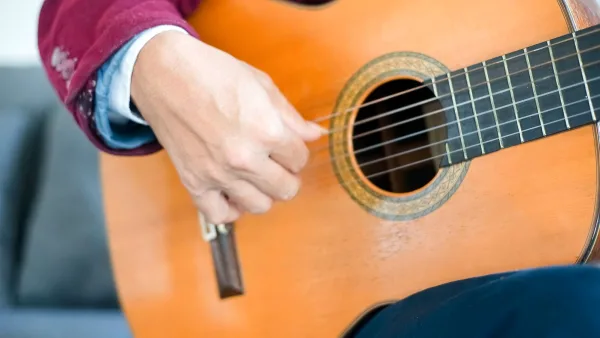 How to Set Up and Use Nylon String Guitar Strings
