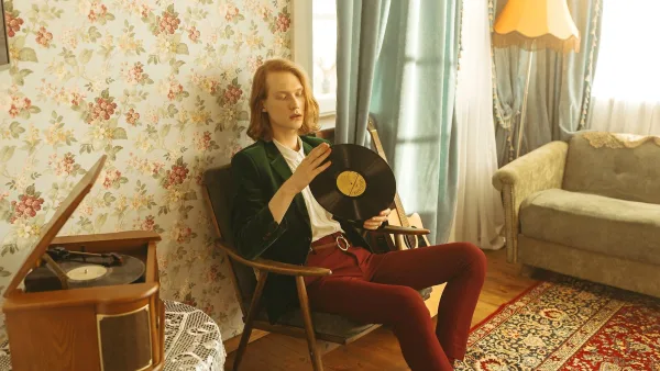 How to Set Up and Use Vinyl Record Cleaner Kit