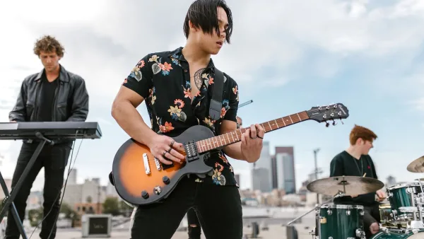Les Paul Junior Explained: Features, Types and Tips