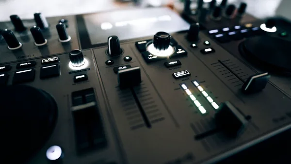 Numark Dj Controller: A Complete Buyer's Guide