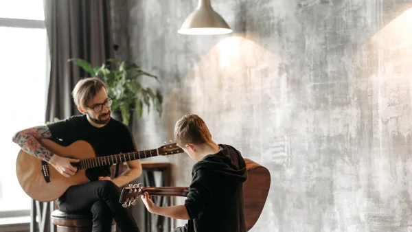 Parlour Guitar: A Complete Buyer's Guide
