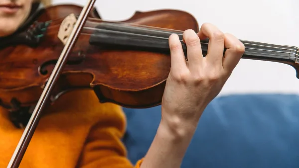 Rosin Violin Explained: Features, Types and Tips