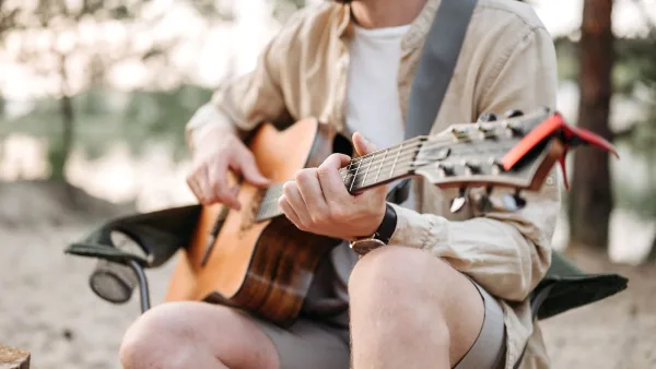 Short Scale Bass for Beginners: A Complete Guide