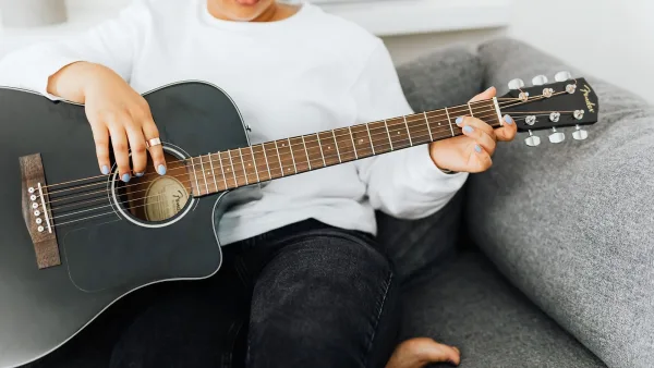 Taylor Guitars Explained: Features, Types and Tips