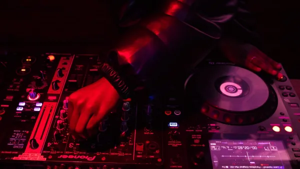 The Best Acid House Artists to Know