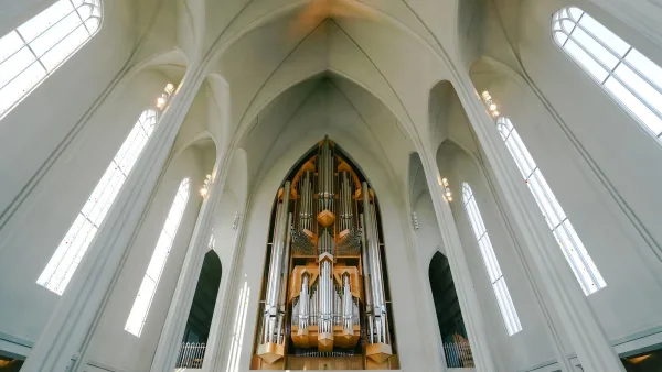 The Best Church Organs for the Money