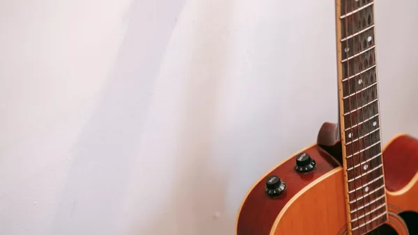 The Best Gibson Acoustic Guitars for the Money