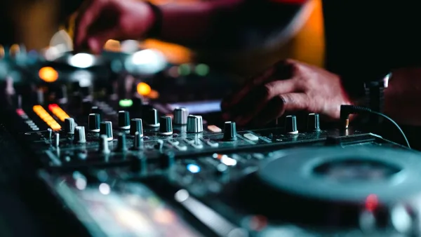 The Best Powered Amplifiers for the Money