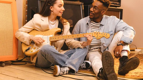 The Ultimate Guide to British Guitars