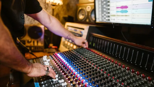 Universal Audio Company: A Complete Buyer's Guide